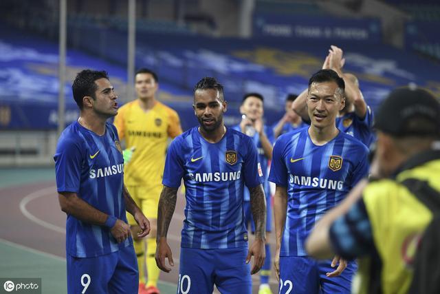 爱游戏娱乐-这也行？上海申花赛后门线救险皇家马德里今晨主帅复盘，里程碑夜山东男篮扳平良机的简单介绍